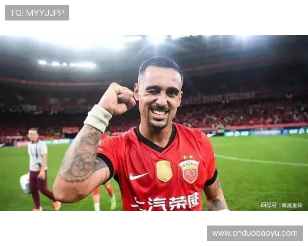 海港启动锋线换血:莱昂纳多或遭弃用,欧洲锋霸成新目标 海港启动锋线换血:莱昂纳多或遭弃用,欧洲锋霸成新目标